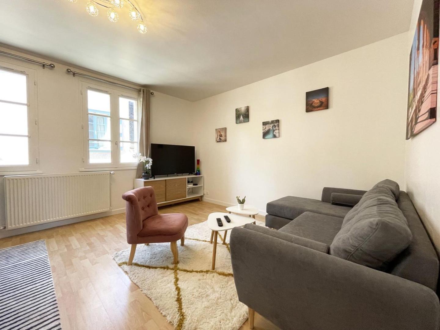 Au Bord De L'Eure - Free Parking Apartment ชาร์ตร ภายนอก รูปภาพ